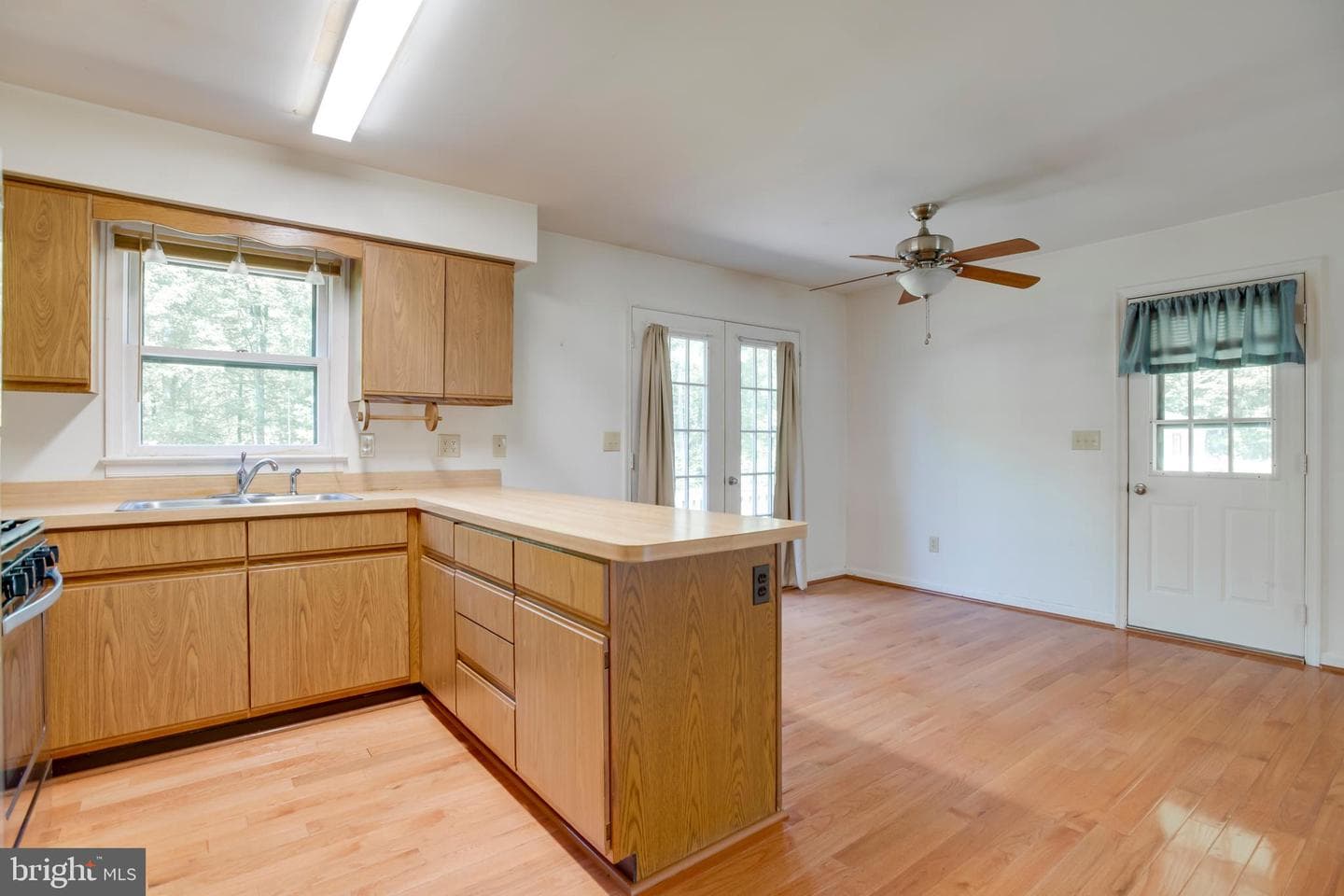 803 Weaver Hollow Road photo 7