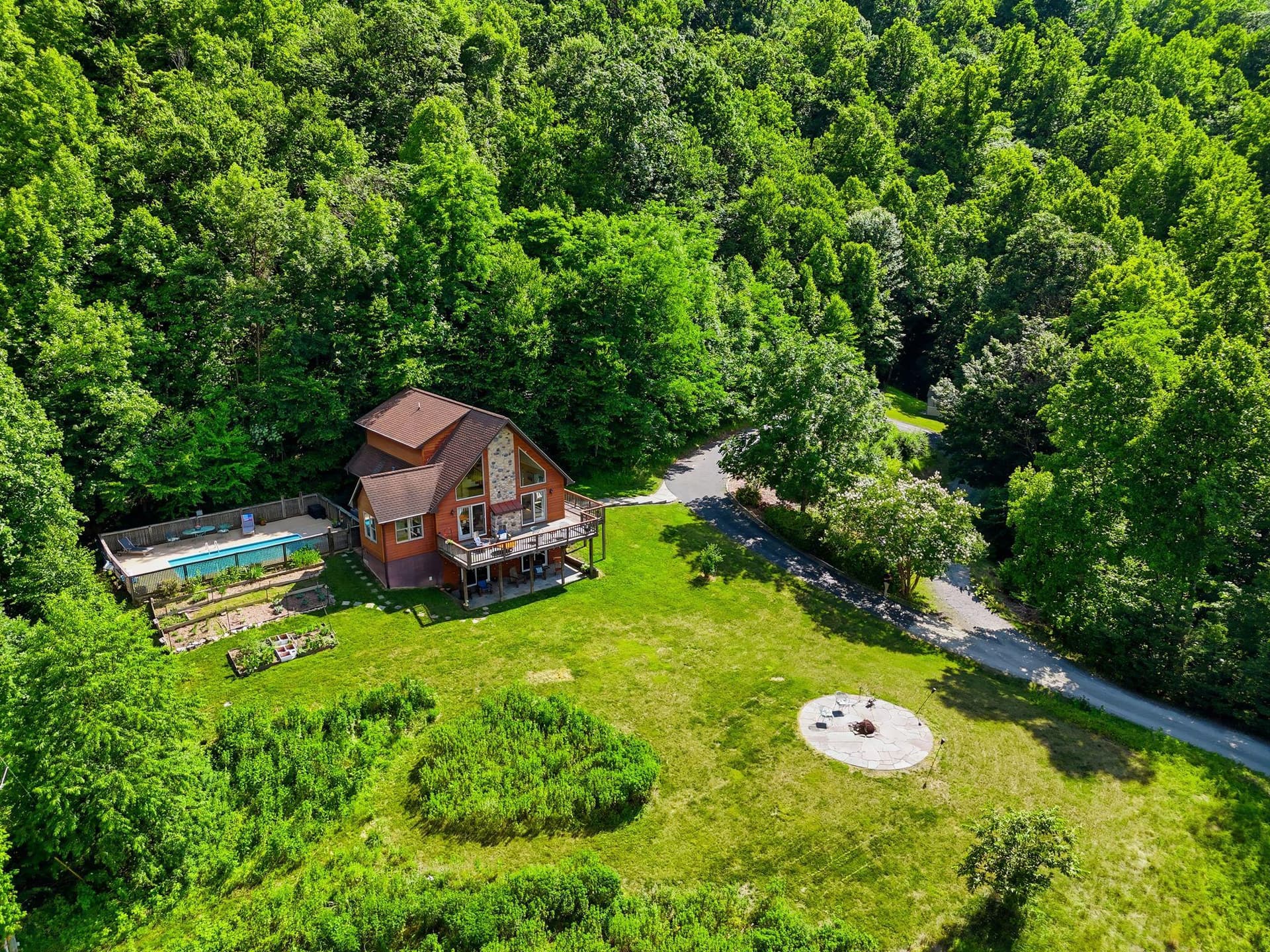 2411 Quaker Run Road photo 49