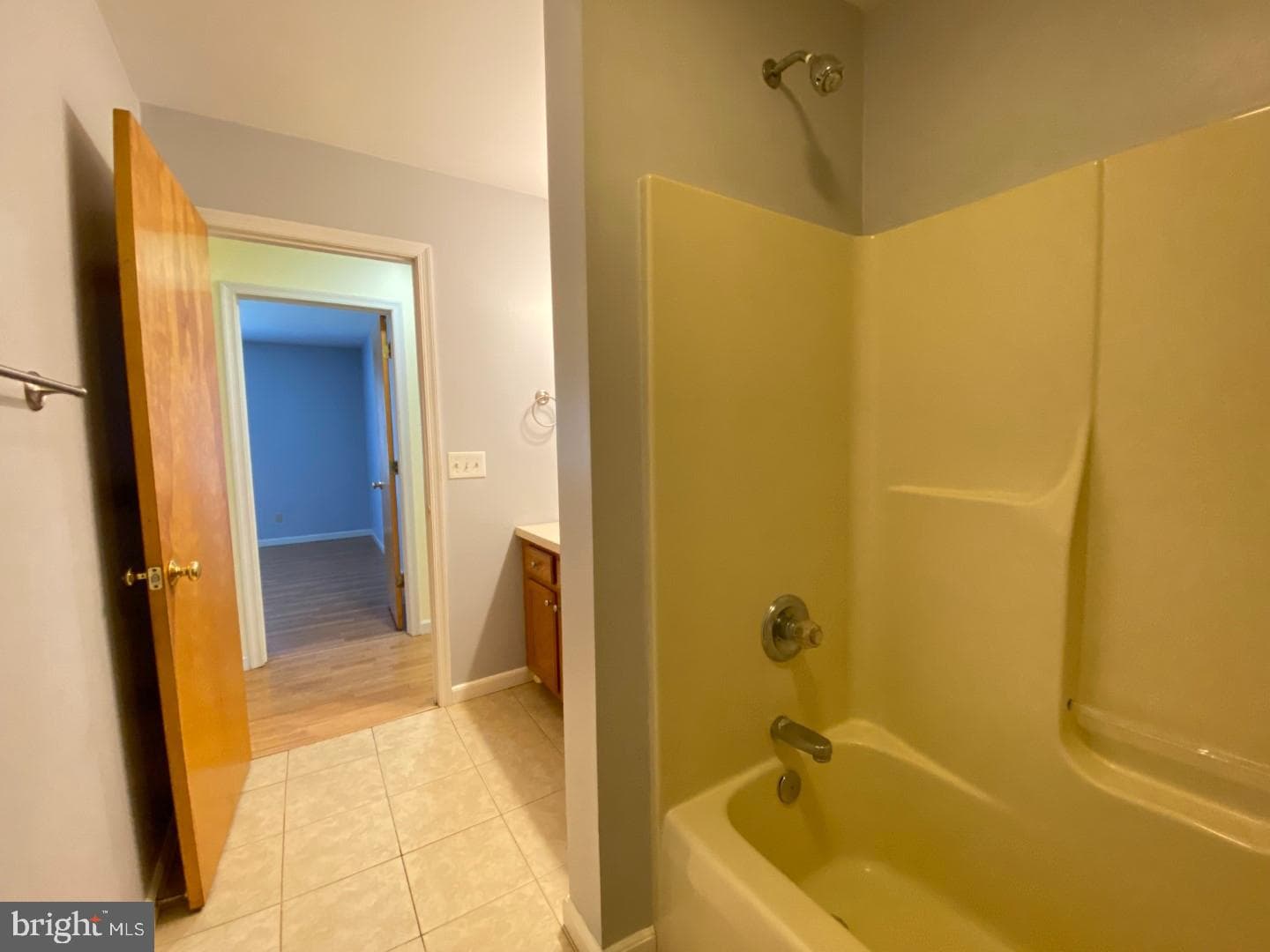 417 Jeffreys Lane photo 30