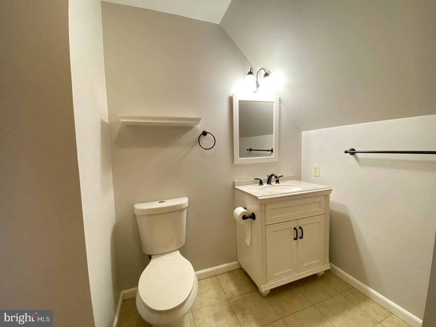 417 Jeffreys Lane photo 47