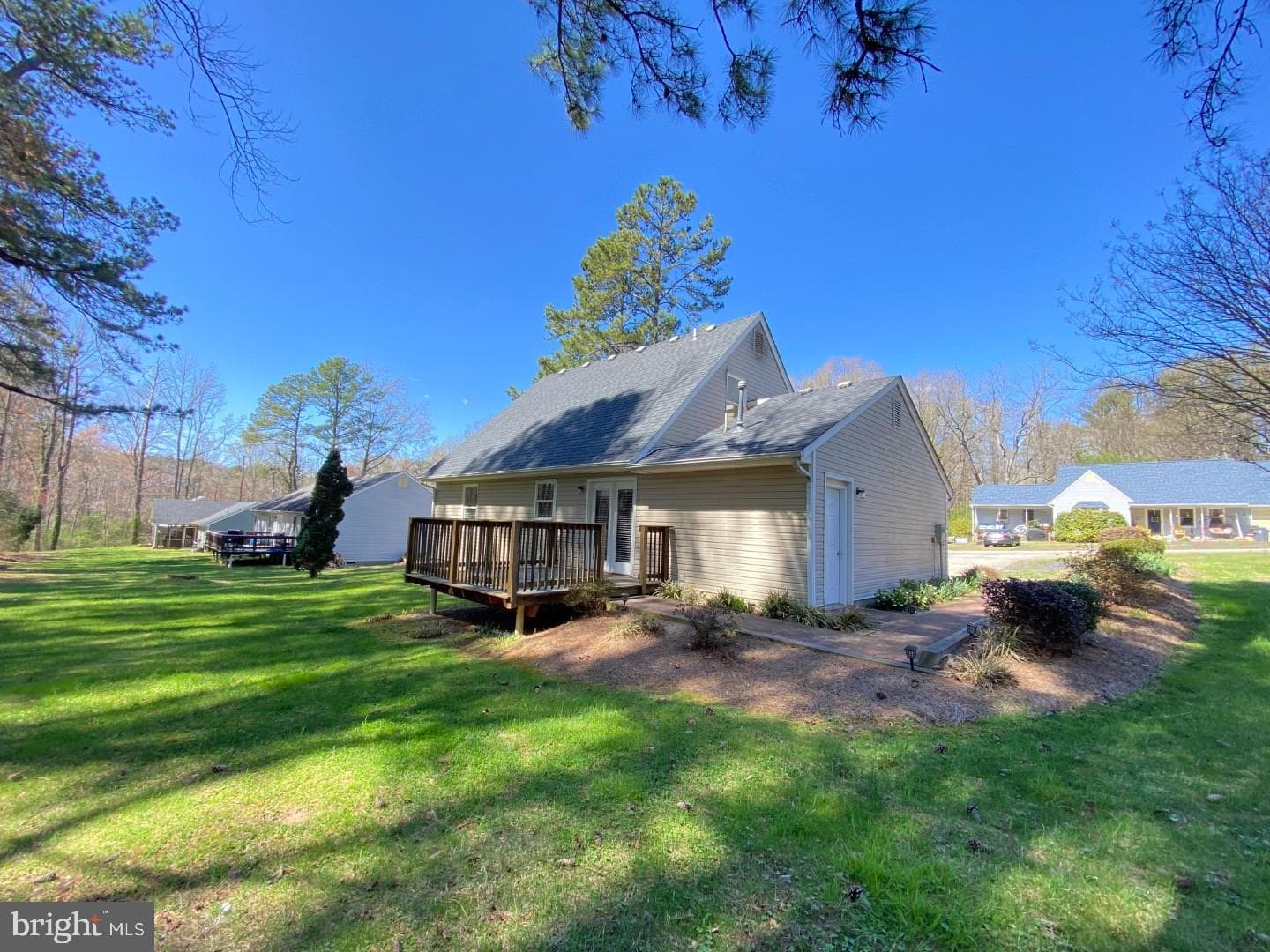 417 Jeffreys Lane photo 76