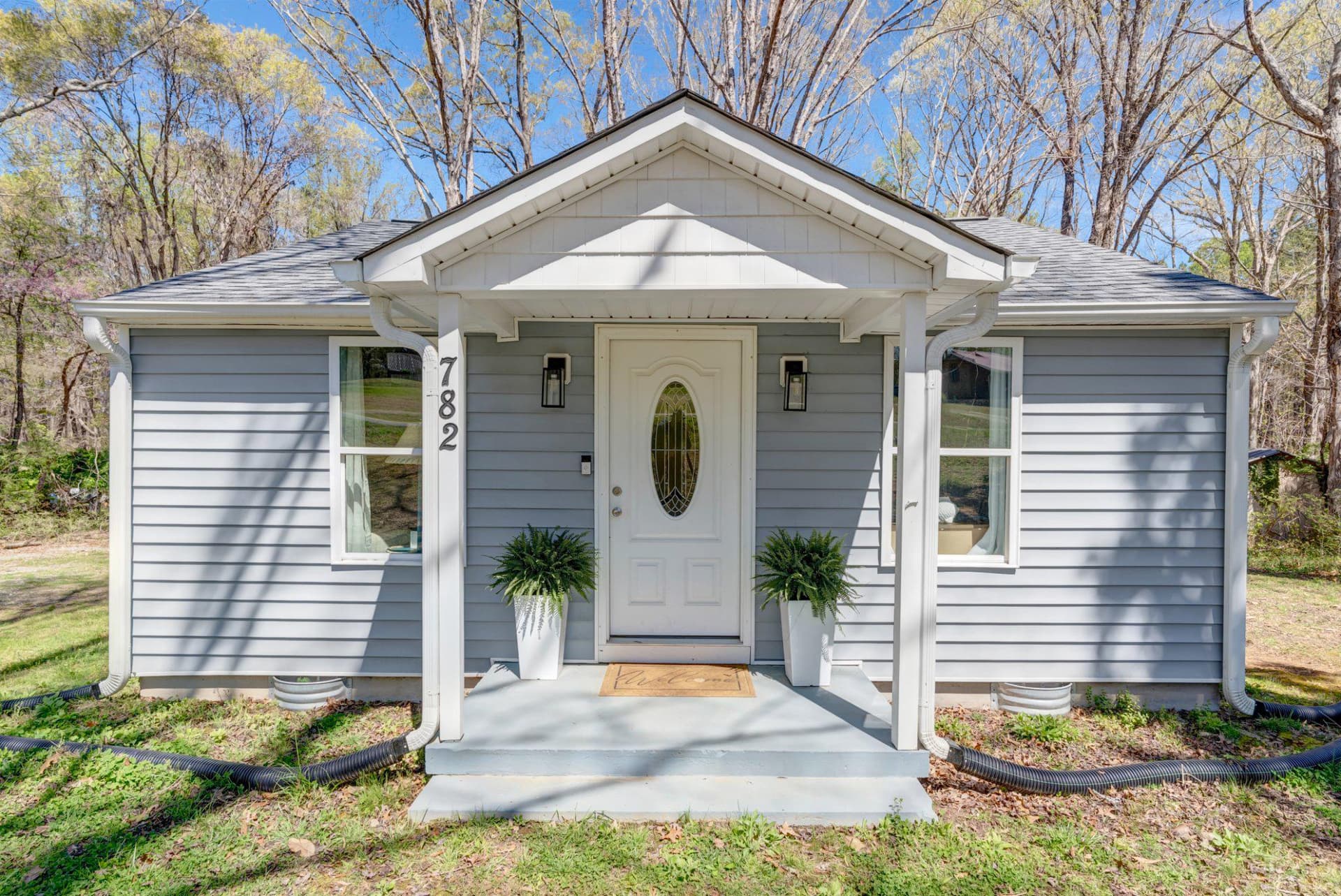 782 Mount Ararat Road, Clarksville