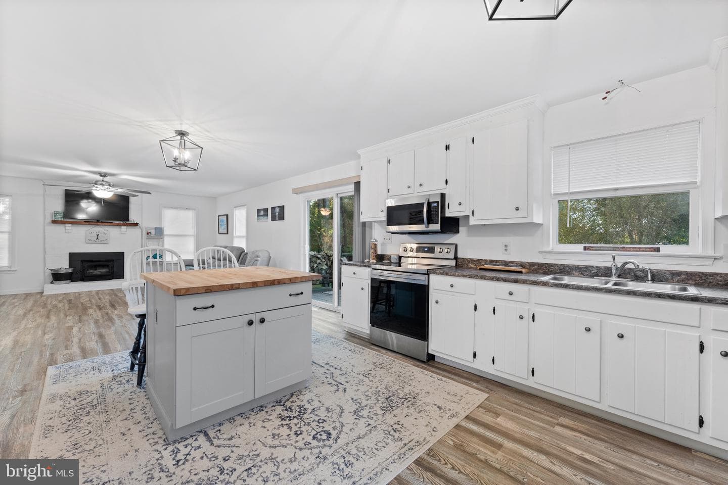 387 N Shore Circle photo 15