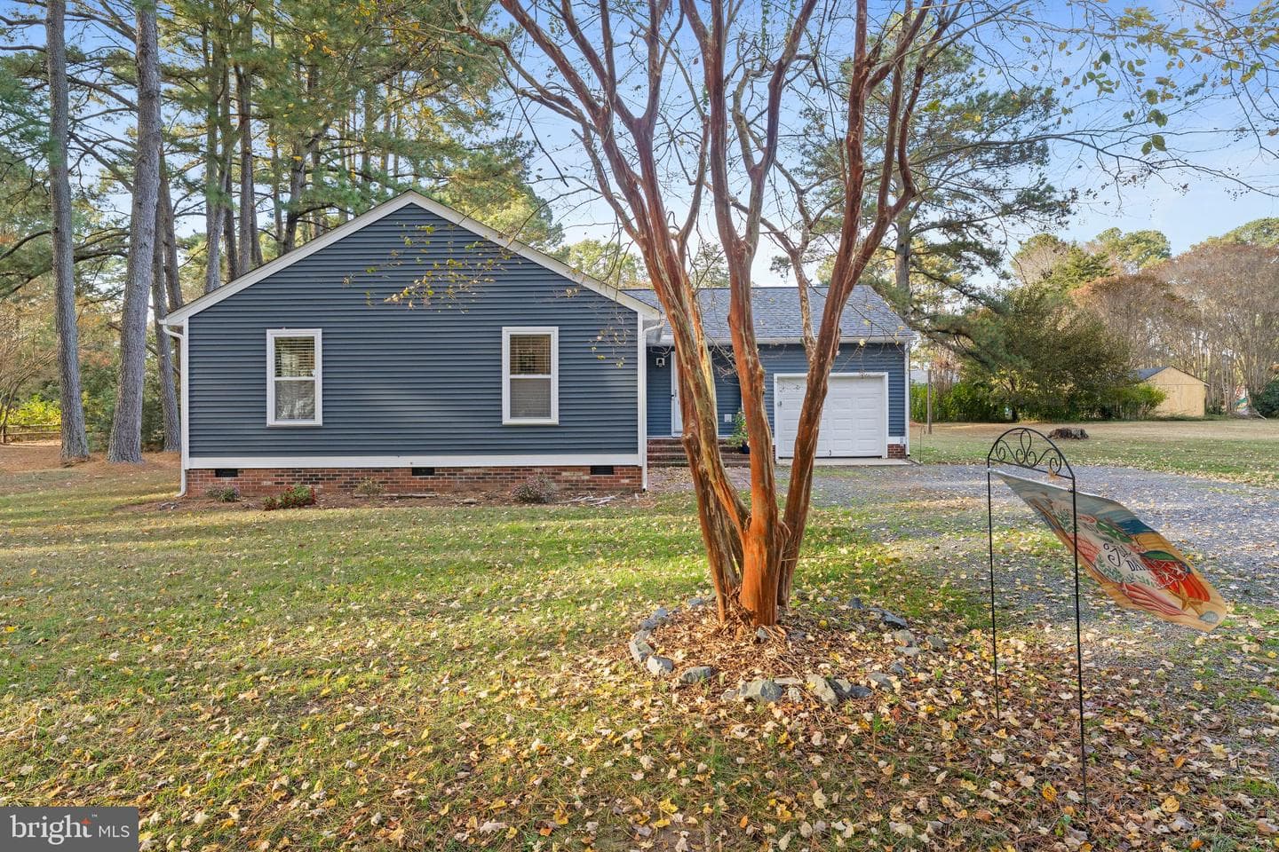 387 N Shore Circle photo 41