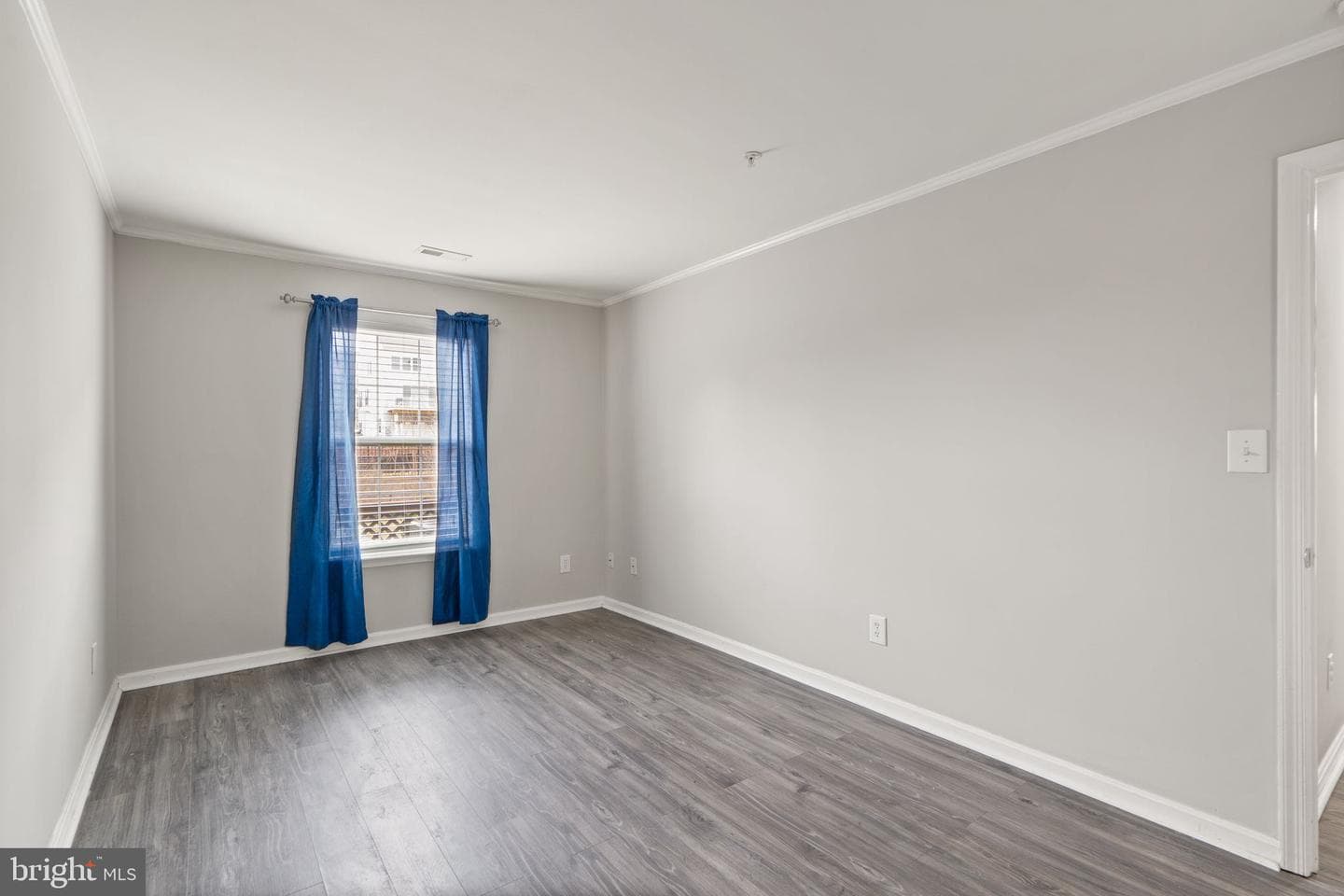 9406 Scarlet Oak Drive photo 14