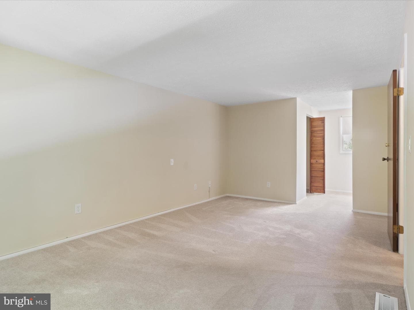 10297 Woodmont Court photo 40
