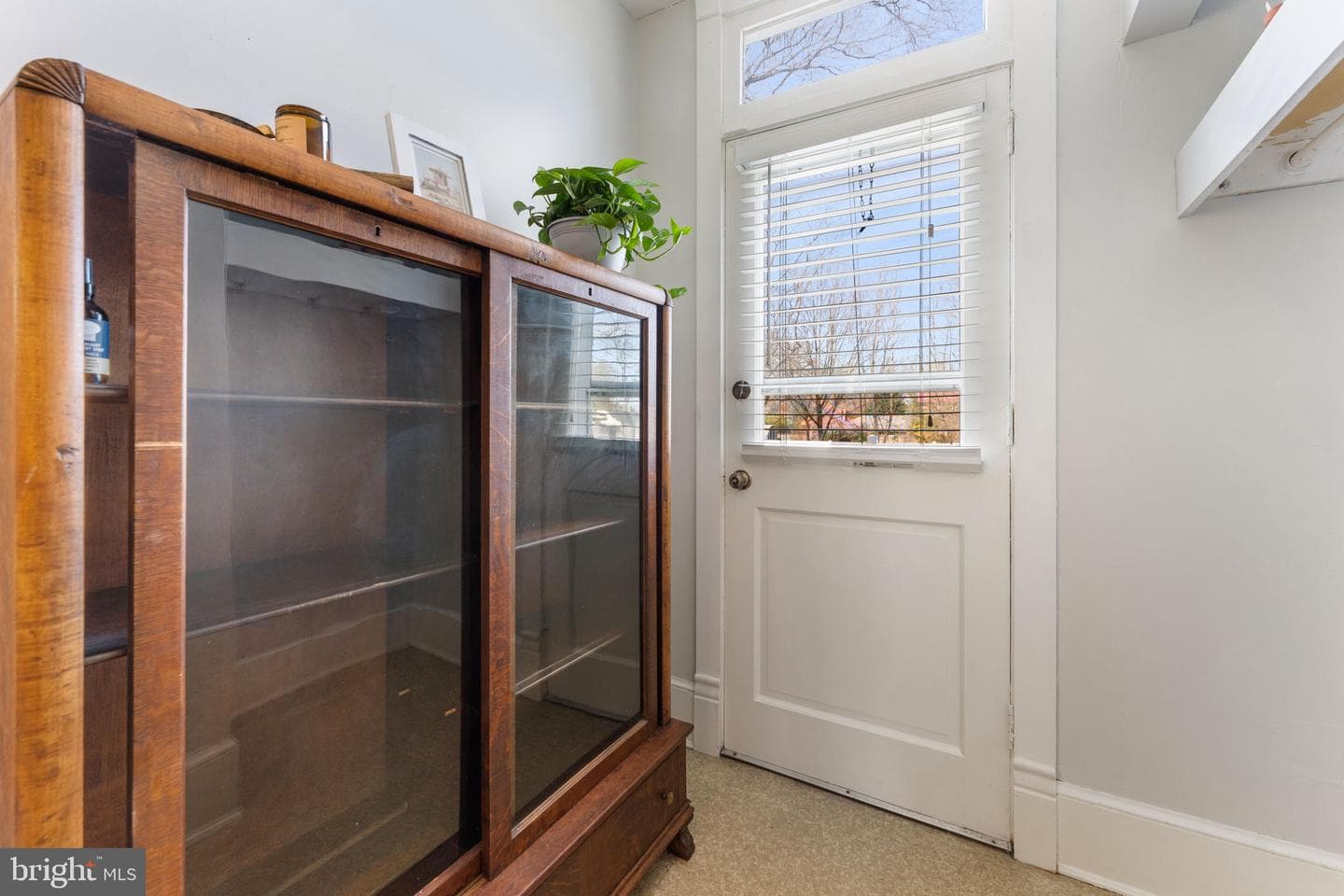 9026 Sudley Road photo 24