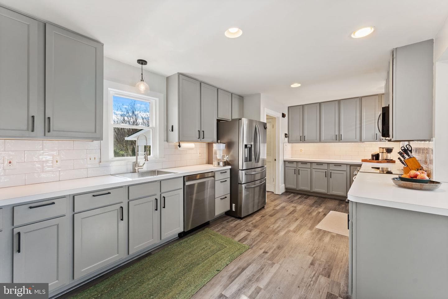 9026 Sudley Road photo 27