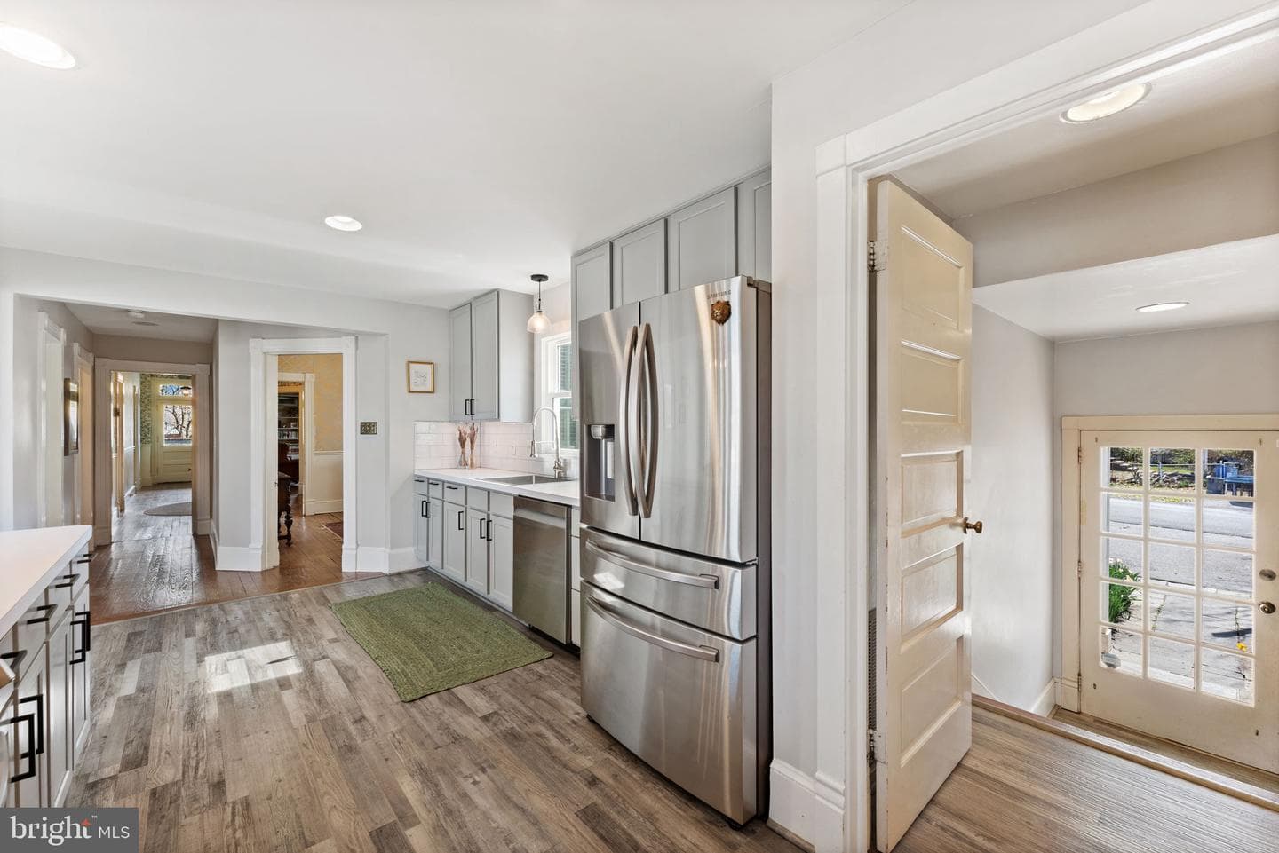 9026 Sudley Road photo 31