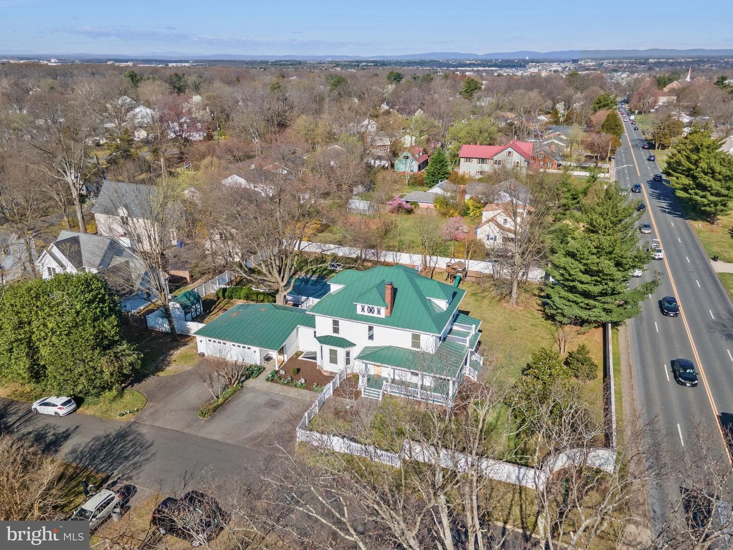 9026 Sudley Road photo 4