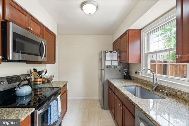 9008 Patterson Place photo 12