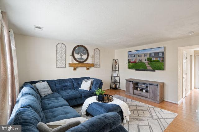 9008 Patterson Place photo 7