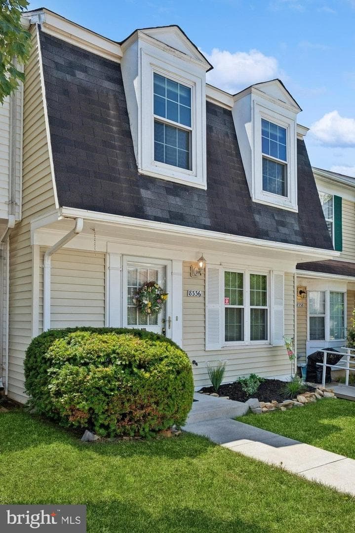 8336 Georgian Court photo 4