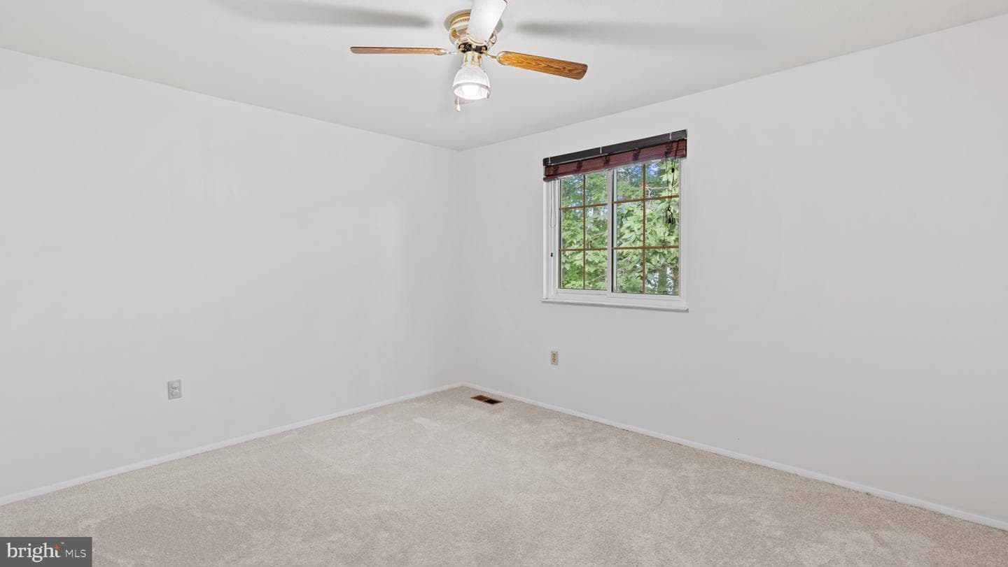 9251 Oakglen Court photo 28
