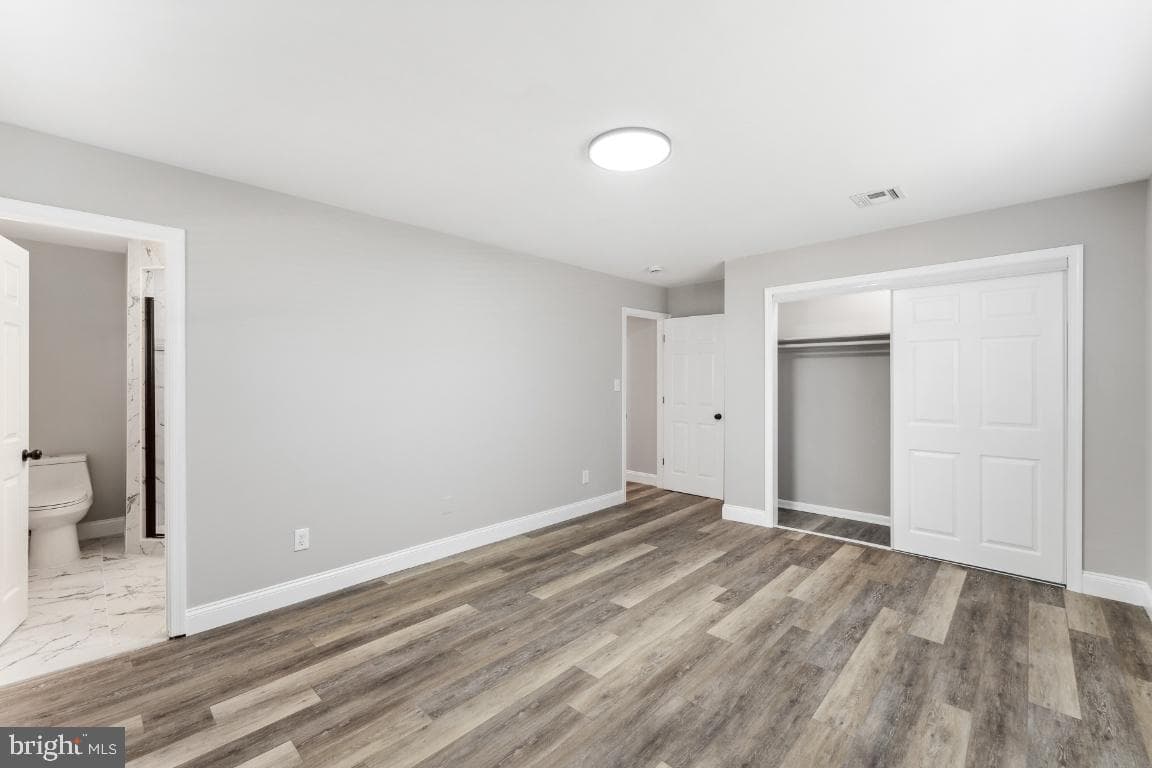 8903 Weir Street photo 11