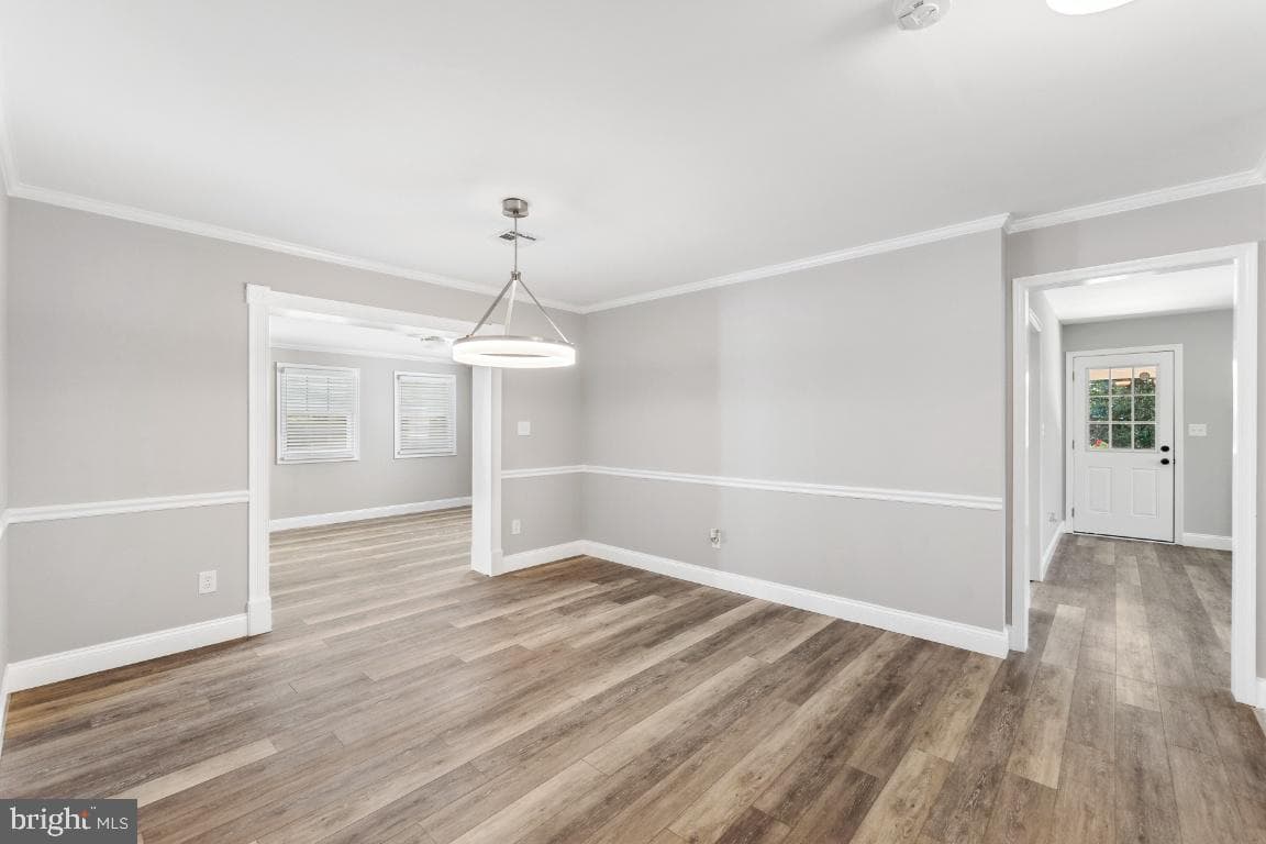 8903 Weir Street photo 26