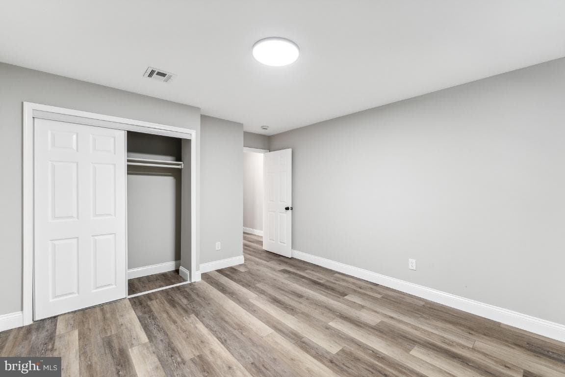 8903 Weir Street photo 34