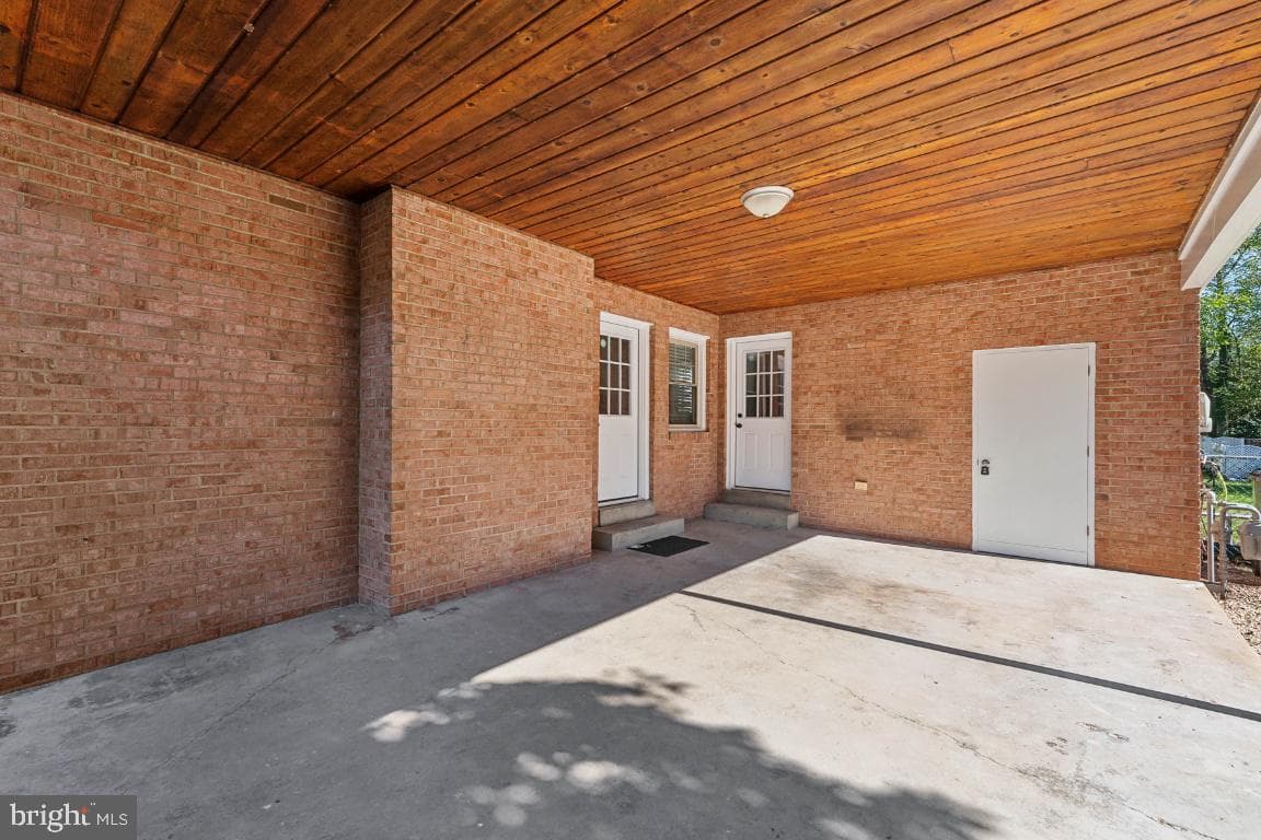 8903 Weir Street photo 35