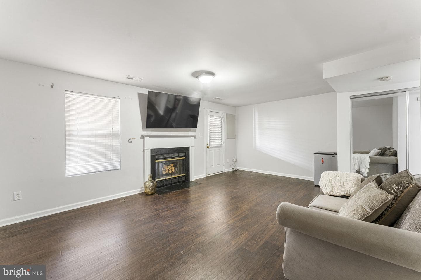 8733 Deblanc Place photo 13