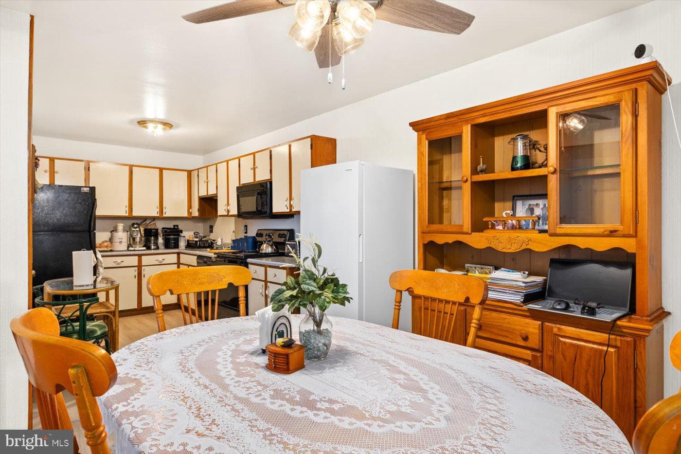 9023 Sandalwood Drive #a photo 13