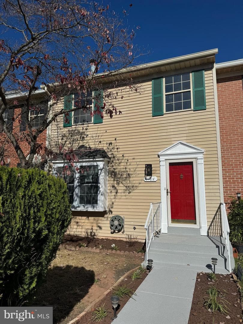 8704 Ditmars Court photo 1