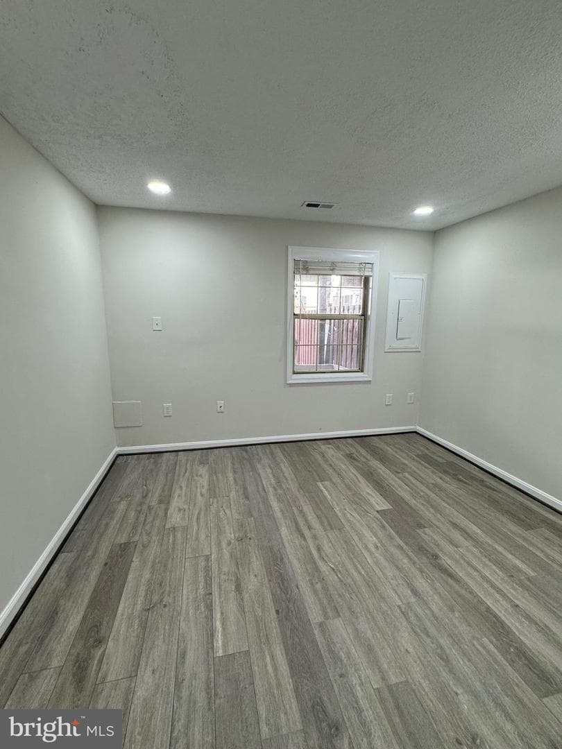 8704 Ditmars Court photo 12