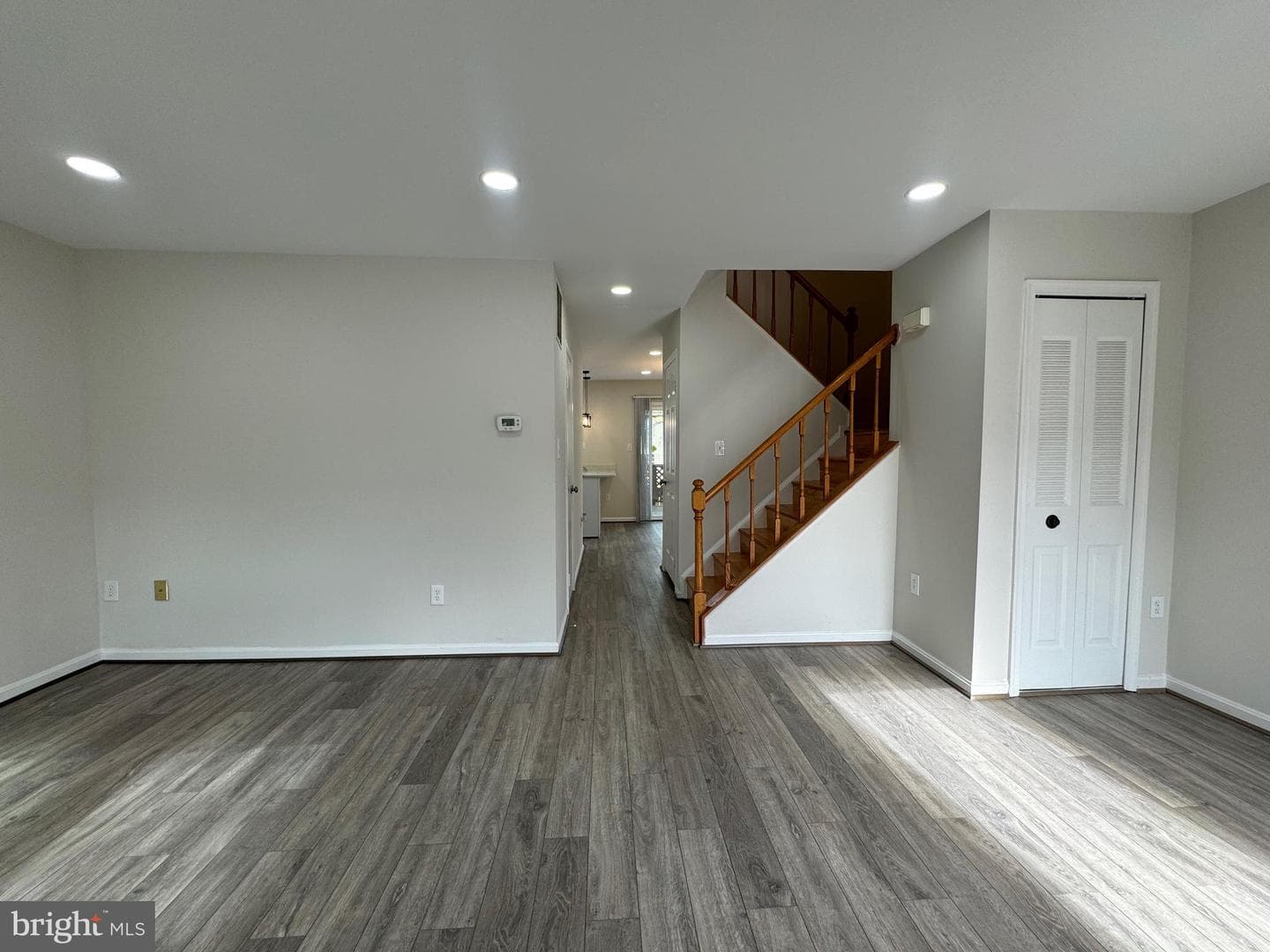 8704 Ditmars Court photo 6