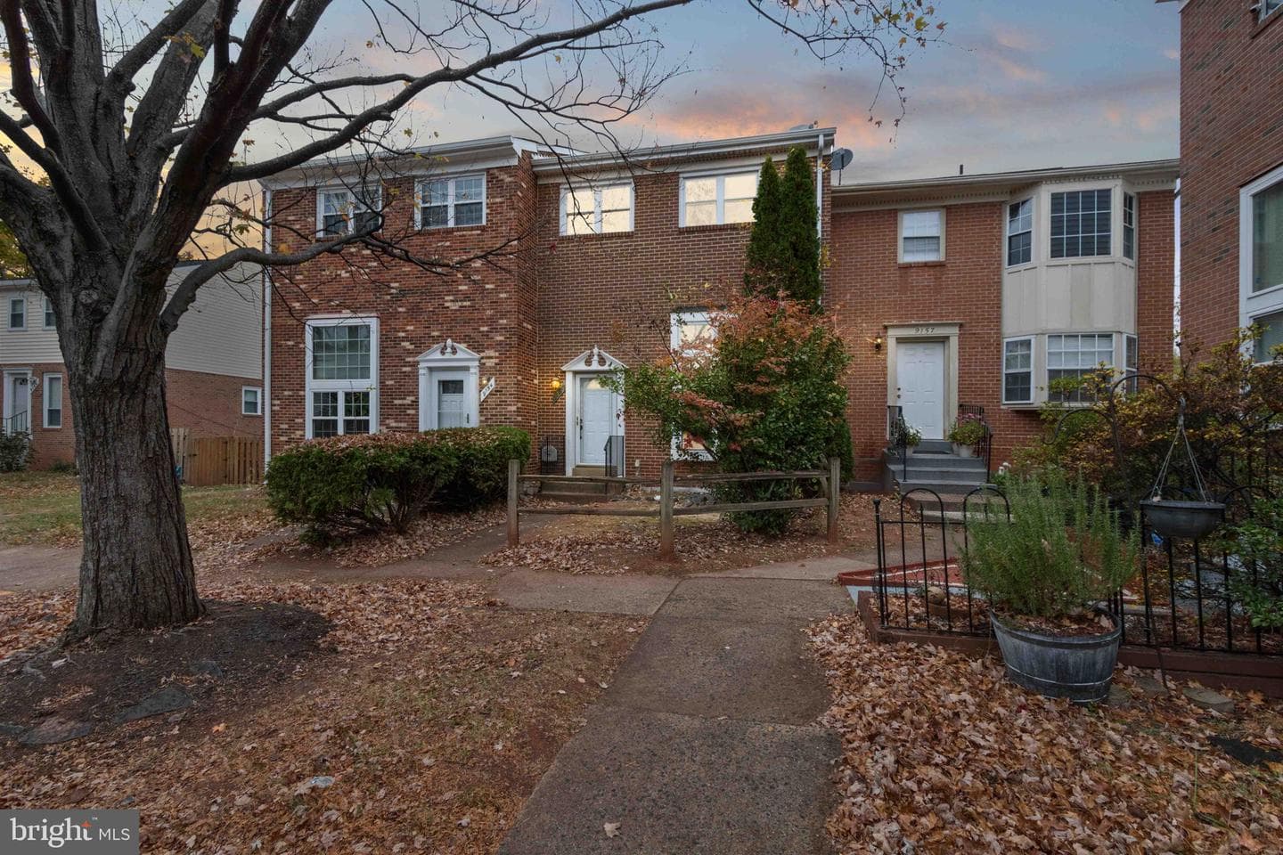 9155 Laurelwood Court photo 2