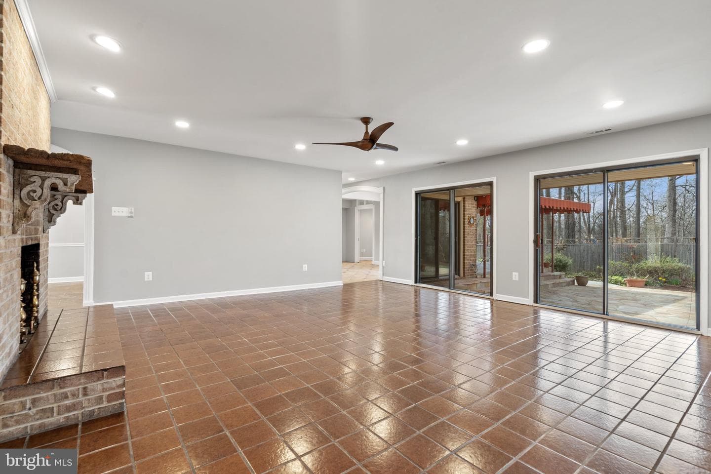 8895 Bond Court photo 15