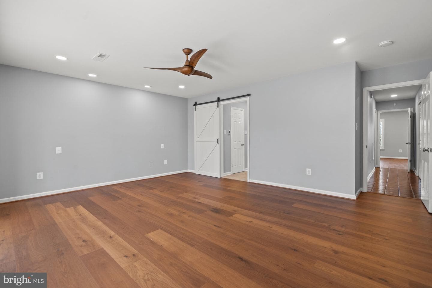 8895 Bond Court photo 29