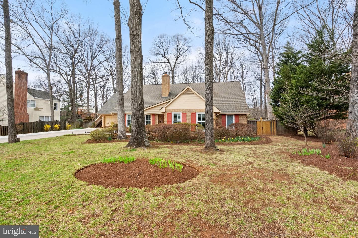 8895 Bond Court photo 5