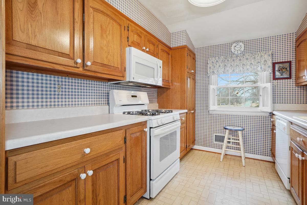 10006 S Grant Avenue photo 6
