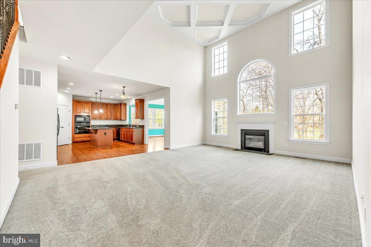 9588 Clover Hill Road photo 11