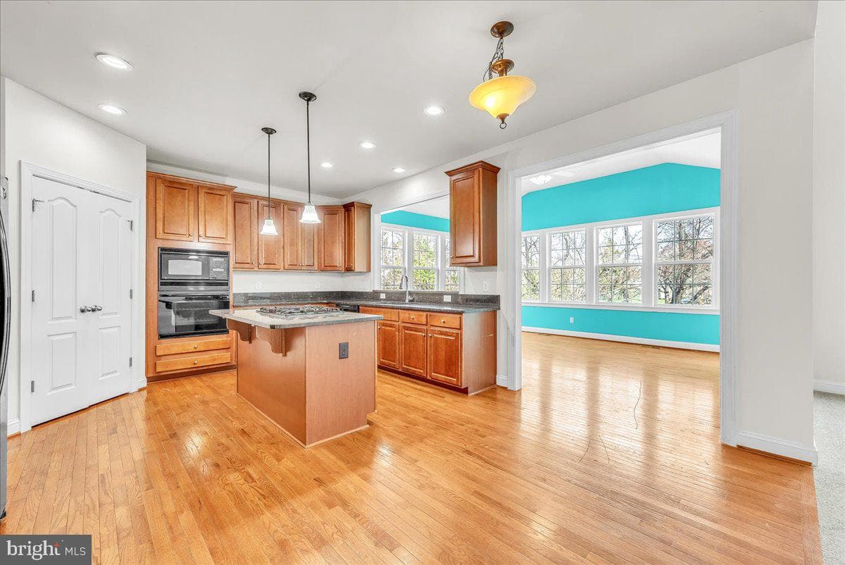 9588 Clover Hill Road photo 12