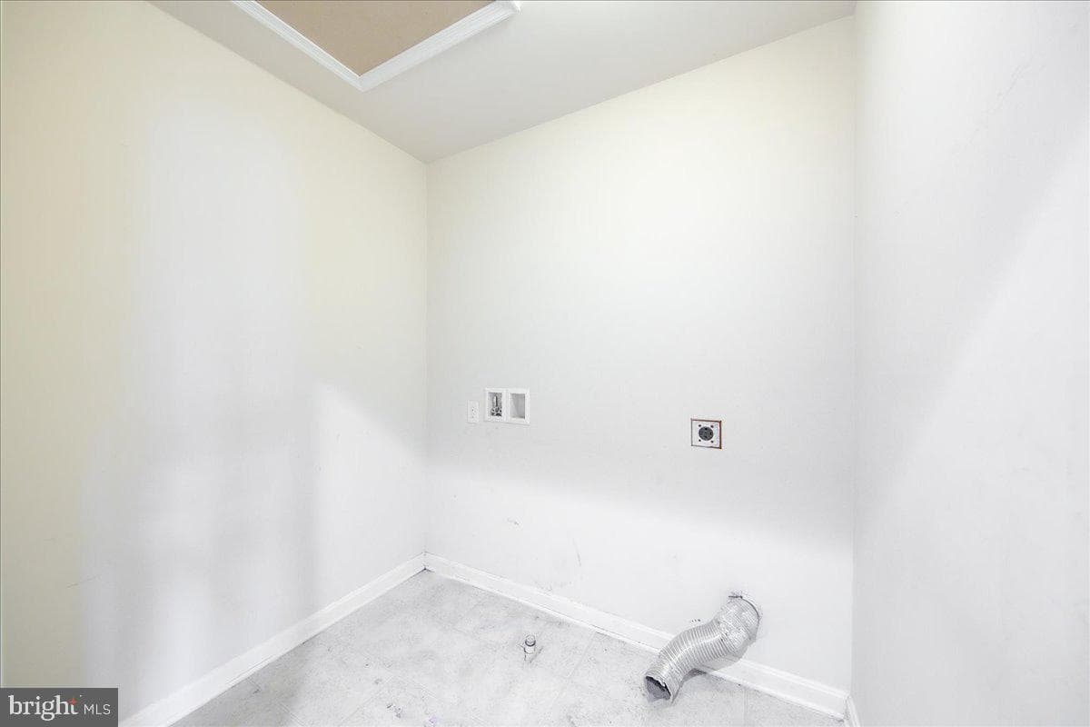 9588 Clover Hill Road photo 28
