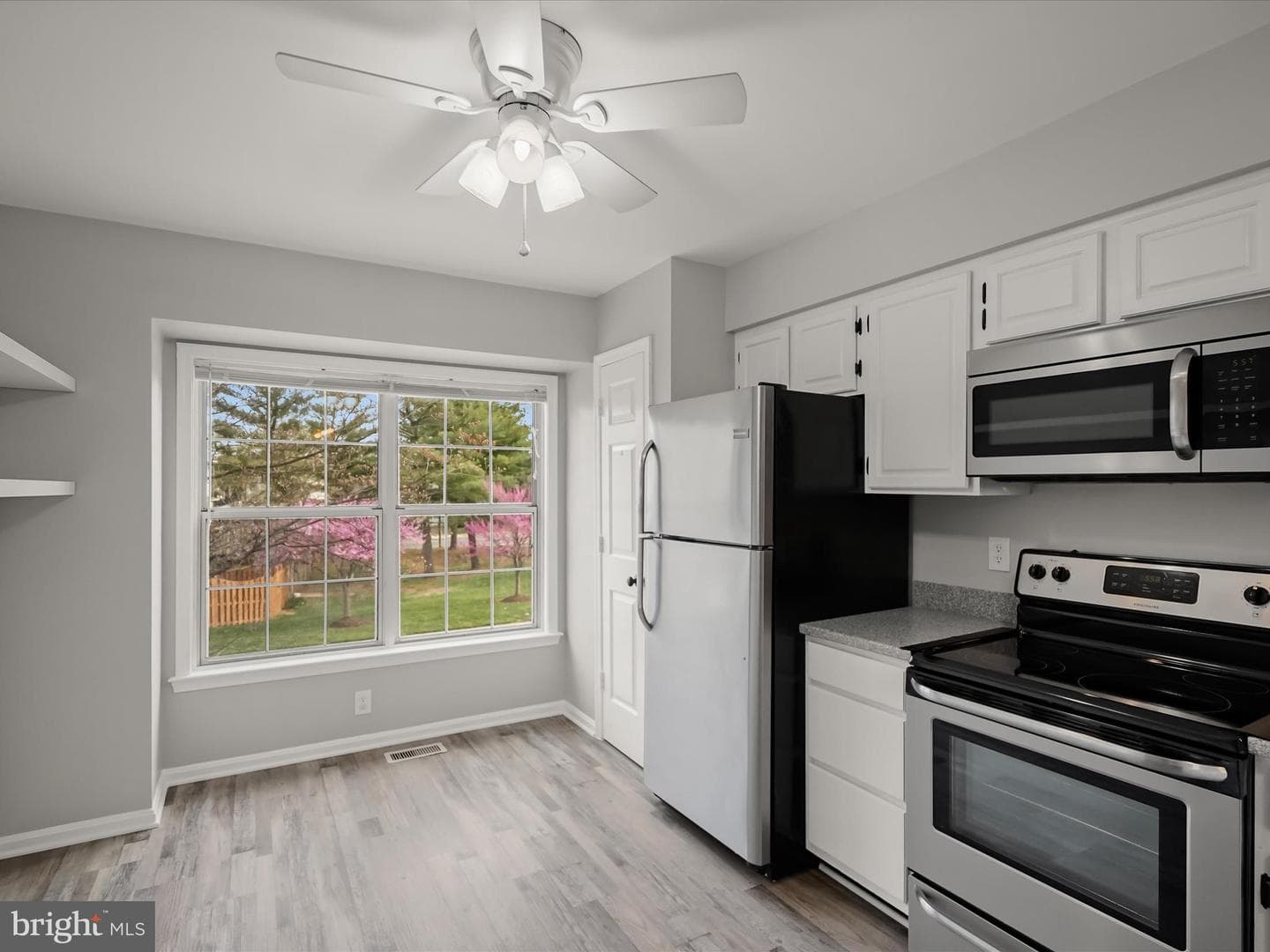 8628 Sanderling Drive photo 9