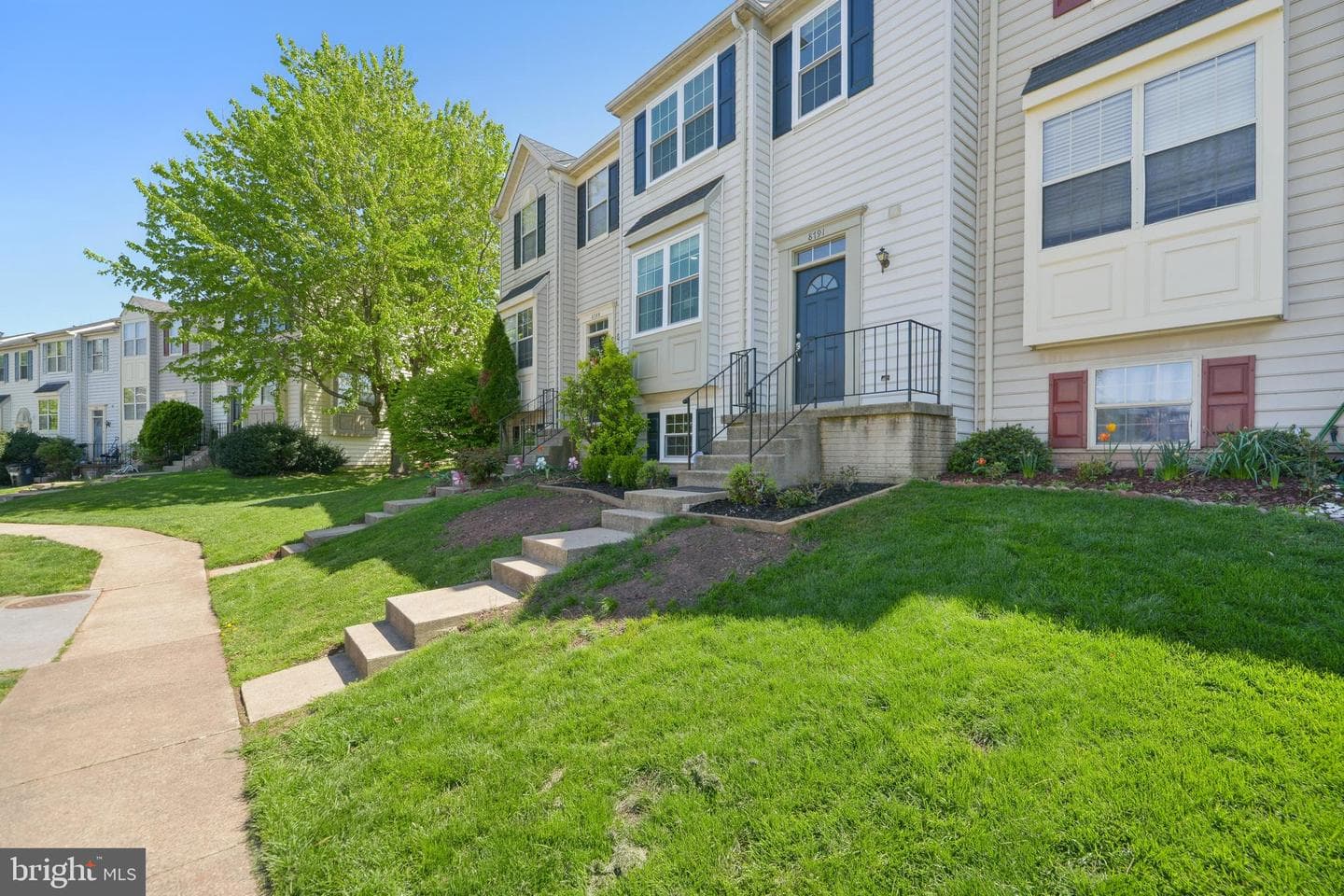 8791 Deblanc Place photo 4