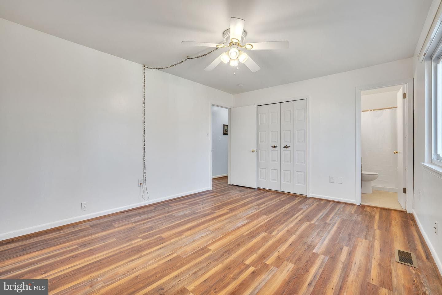 8314 Liberia Avenue photo 11