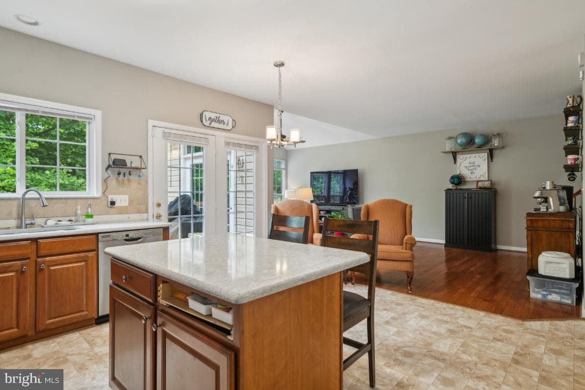 8645 Adrienne Place photo 13