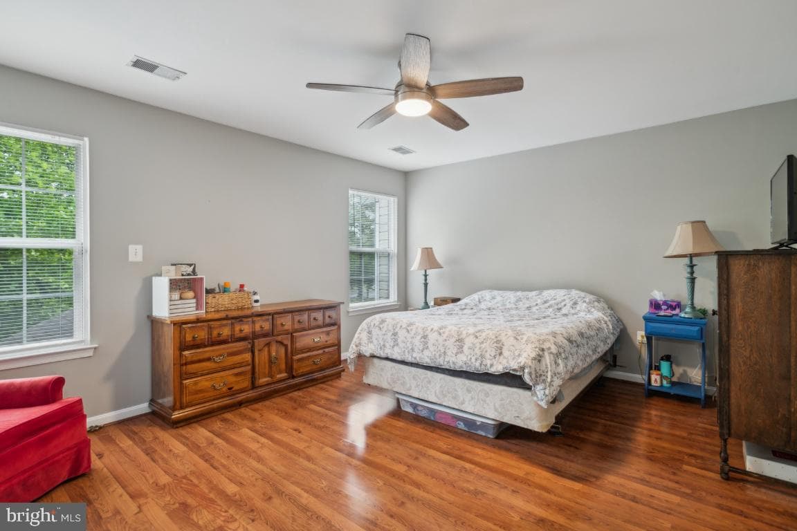 8645 Adrienne Place photo 26