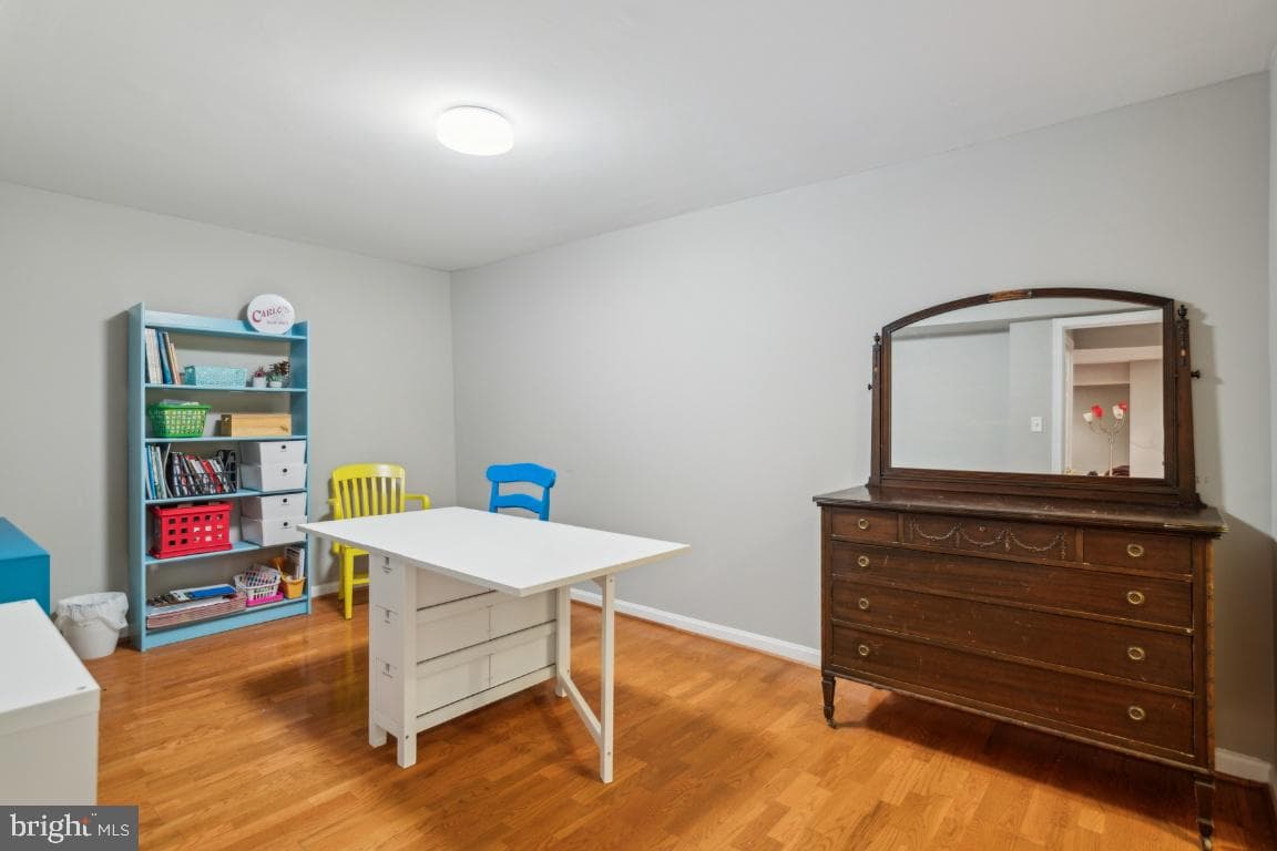 8645 Adrienne Place photo 33