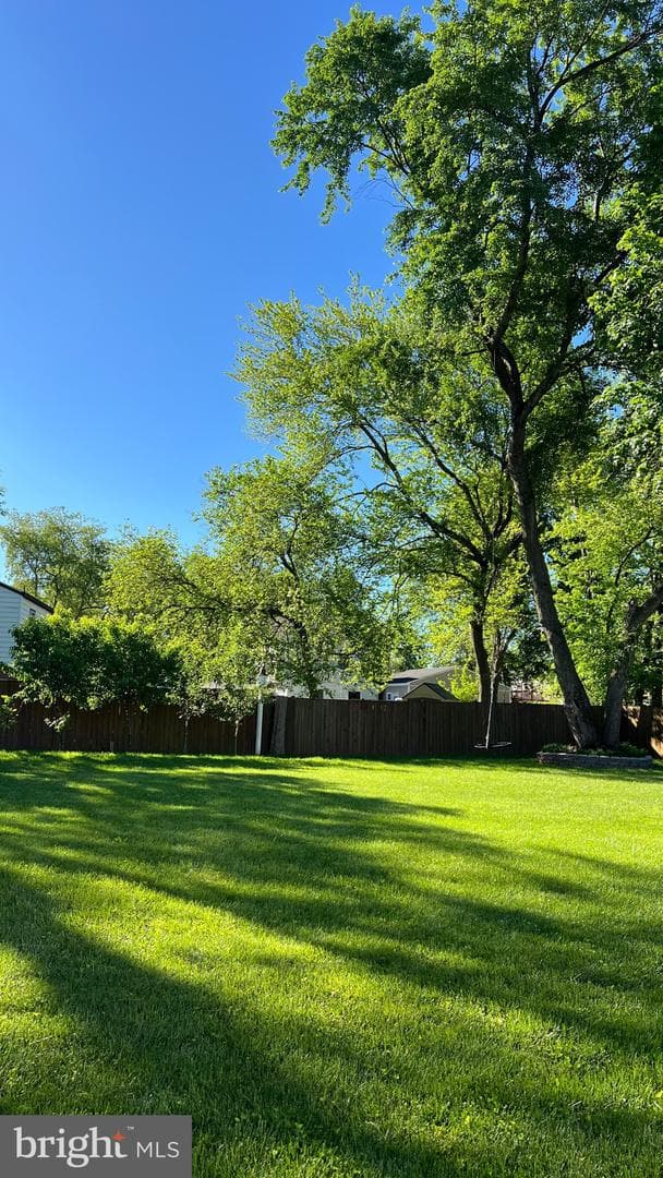 8513 Cavalry Lane photo 25
