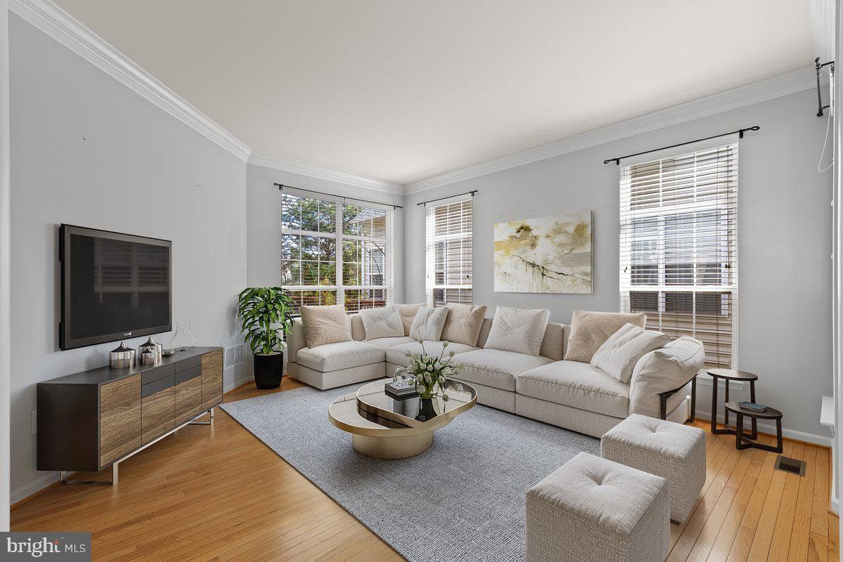 8341 Tillett Loop photo 4
