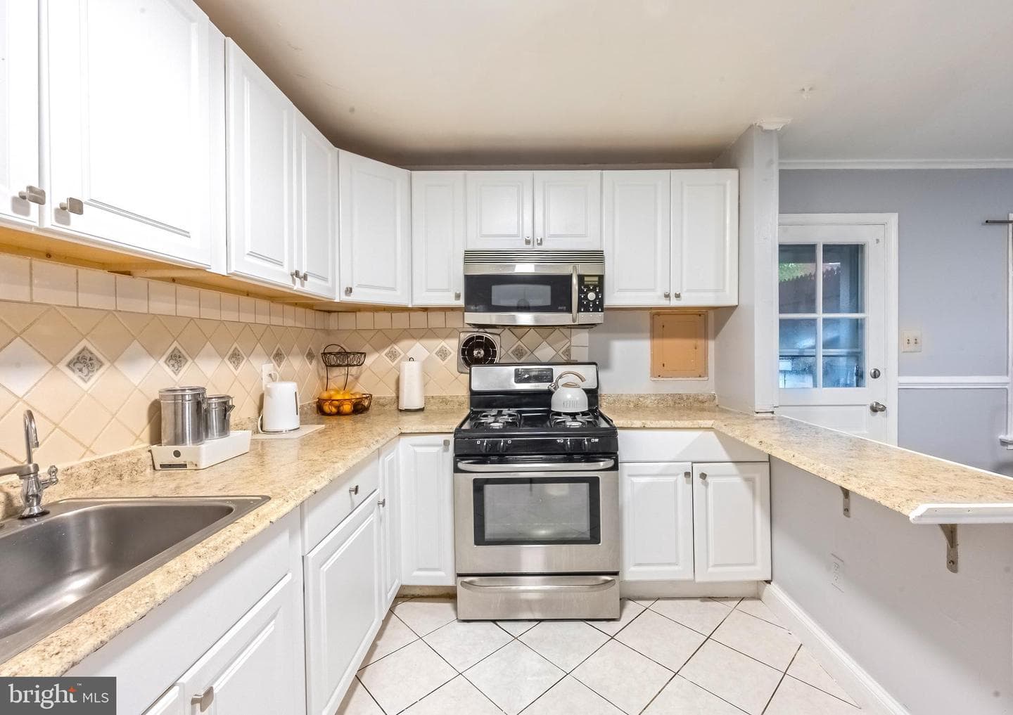 9832 Buckner Road photo 6