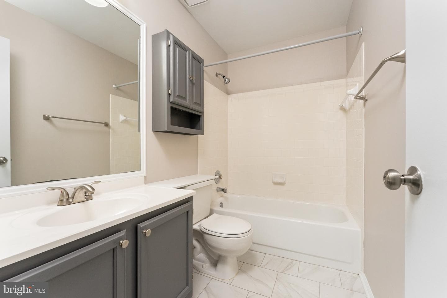 8761 Deblanc Place photo 18