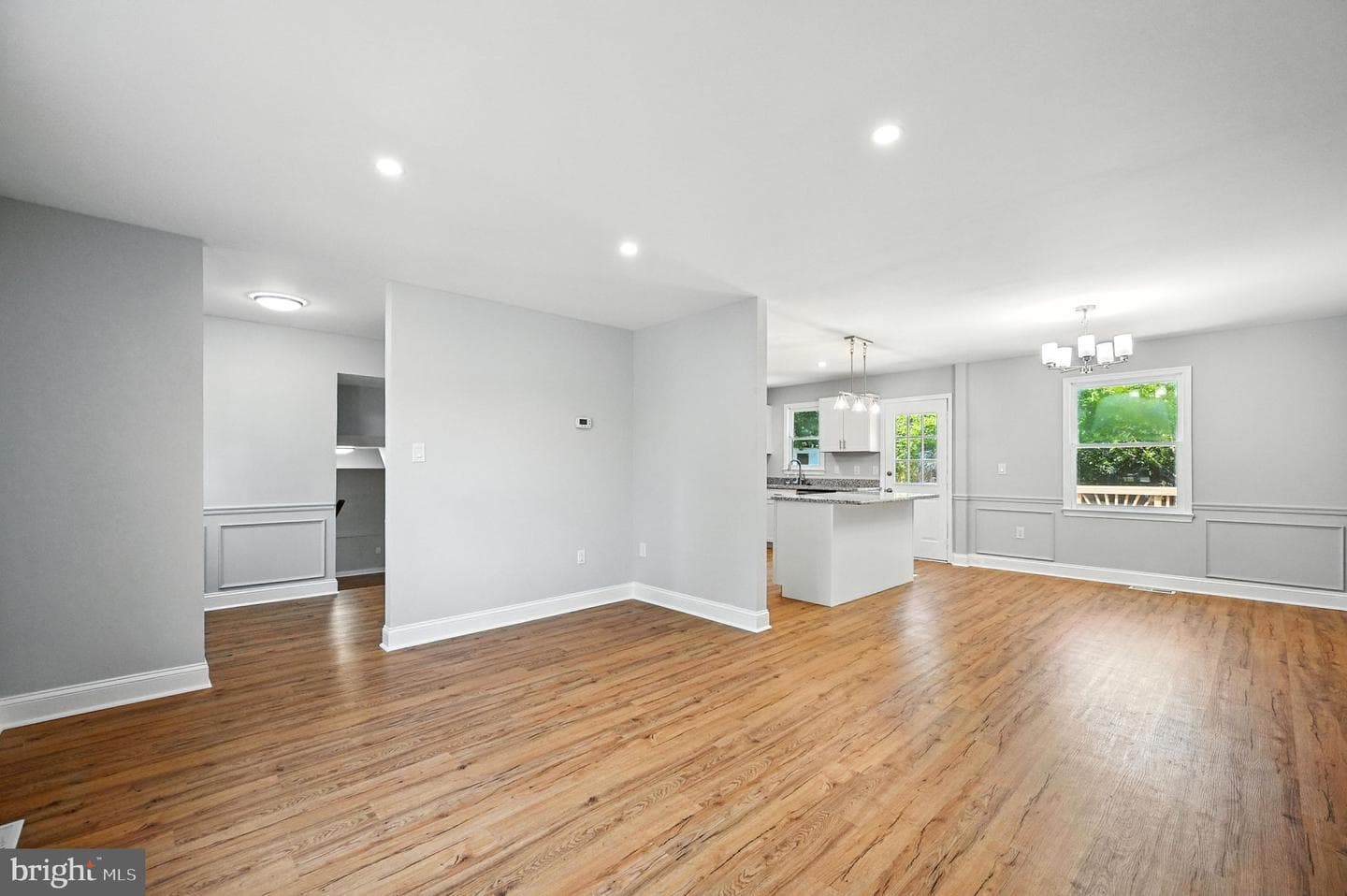 8591 King Carter Street photo 5