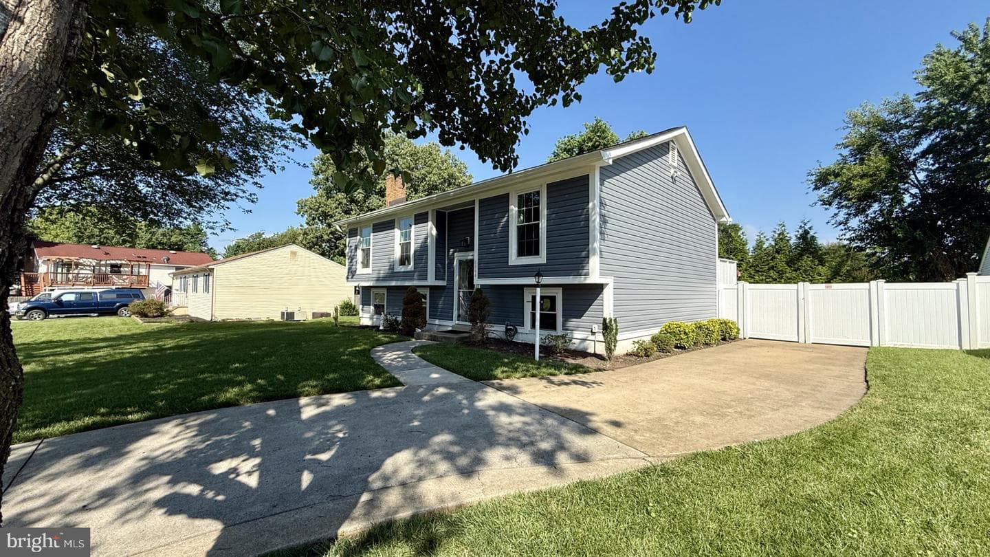 9444 Corey Drive photo 2