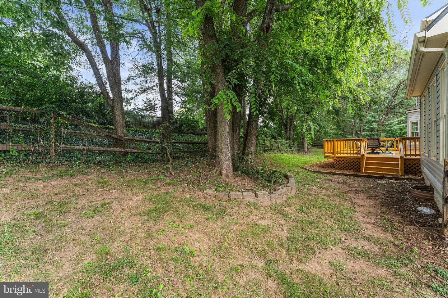 9301 Saffron Hill Court photo 9