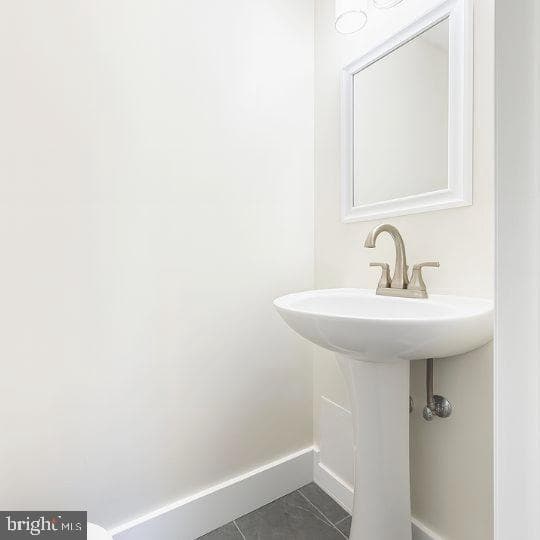 9913 Hampton Road photo 8