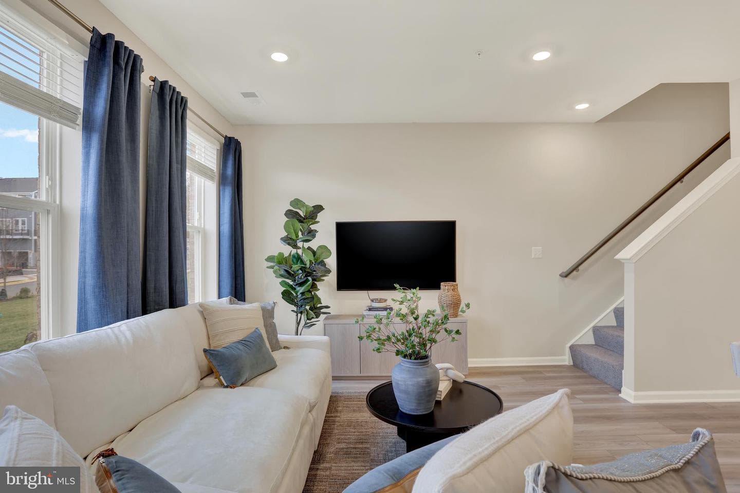 9679 Swallowtail Lane photo 13